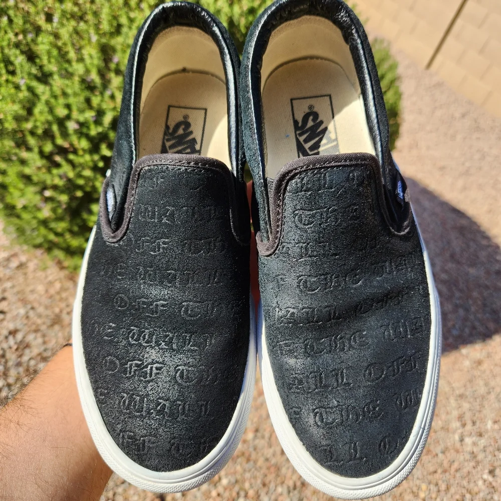 Vans Slip On Platform‎ Women Sz 6 Suede Embossed Letters Casual Classic Black - Picture 10 of 10